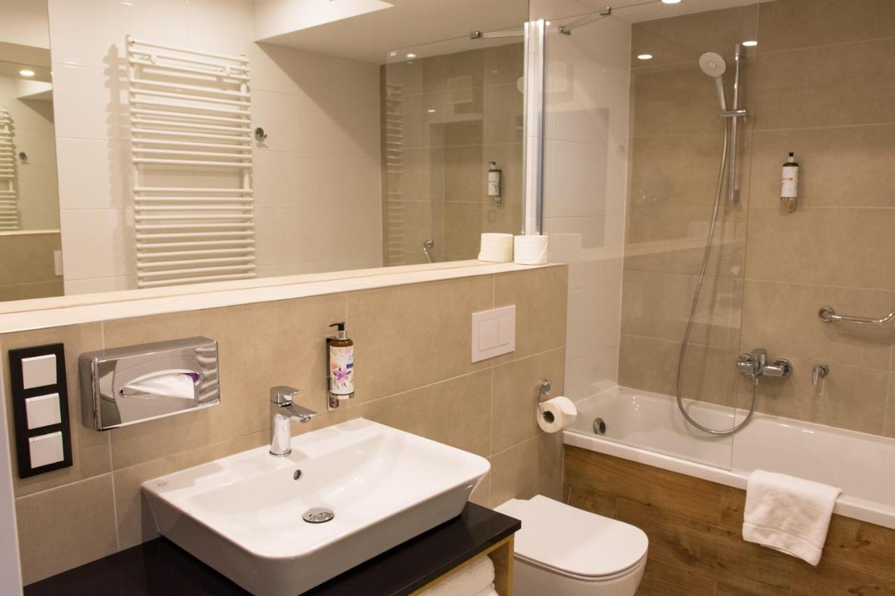 Aparthotel Termy Uniejow Luaran gambar