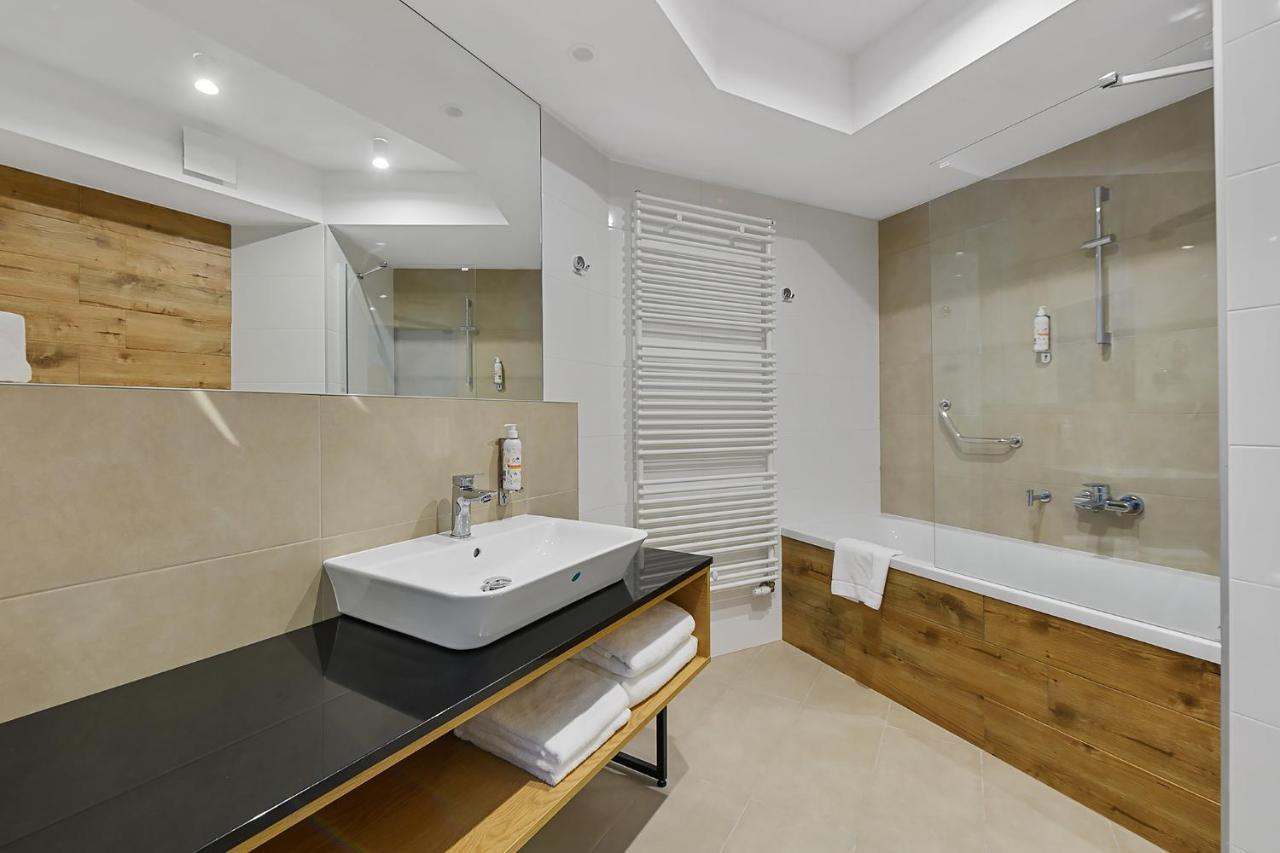Aparthotel Termy Uniejow Luaran gambar